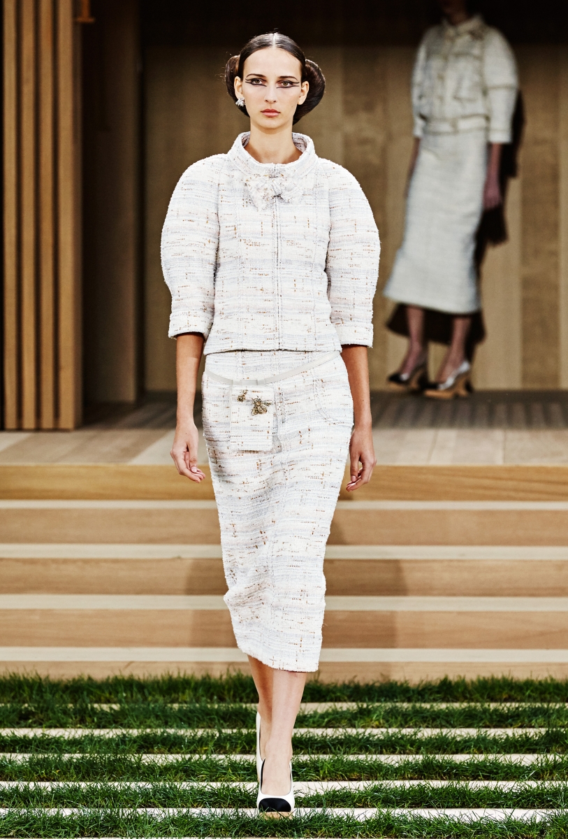 Slideshow: Chanel SS16 Haute Couture