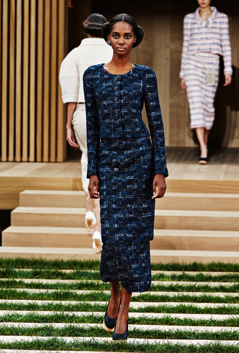 Slideshow: Chanel SS16 Haute Couture